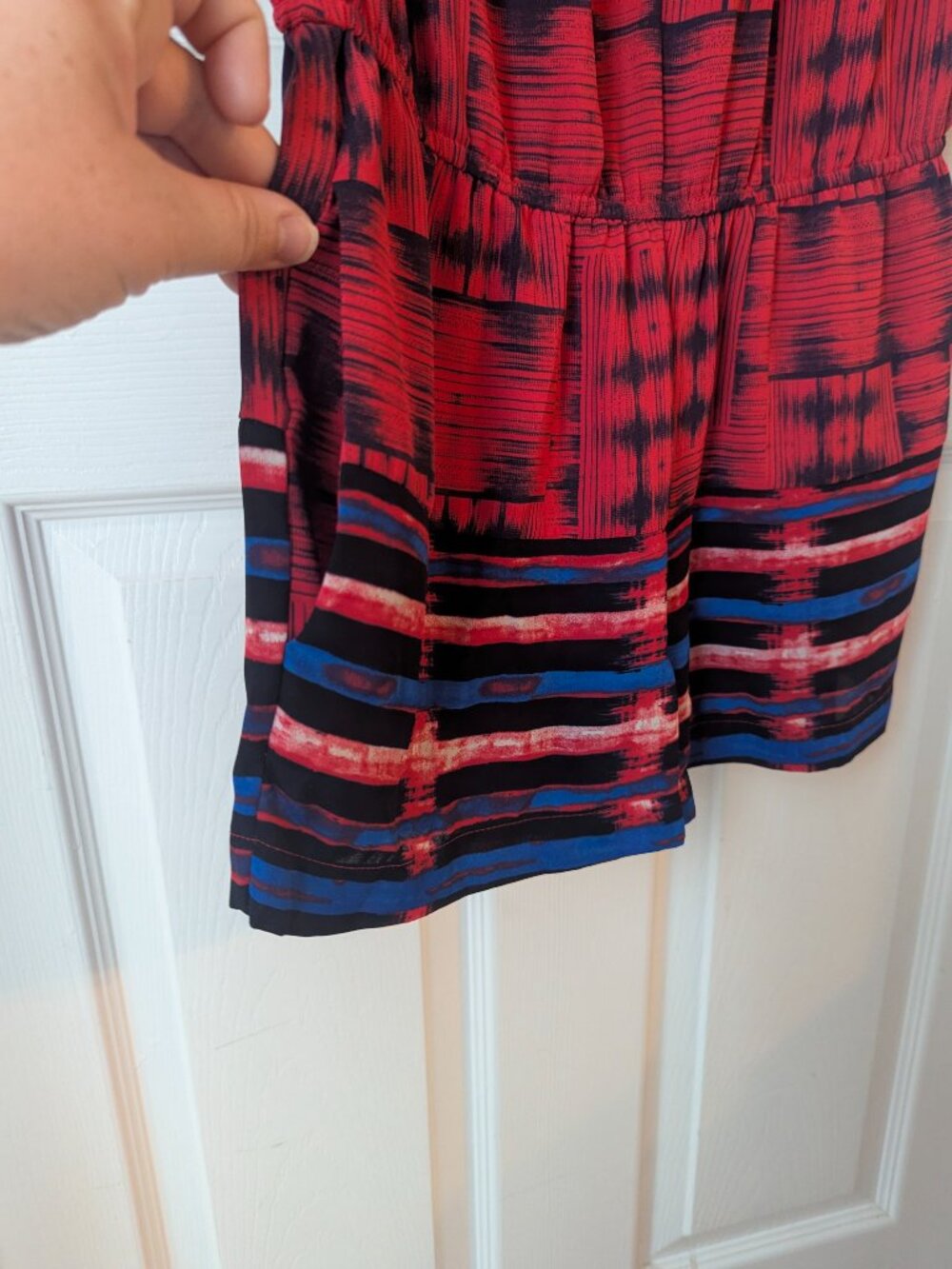 NBCBG Maxazria red black and blue romper - xs - Picture 4 of 7